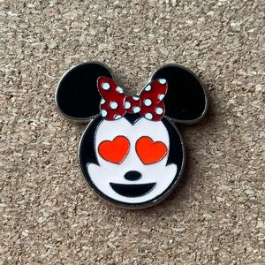 Minnie Mouse Emoji Blitz Pin